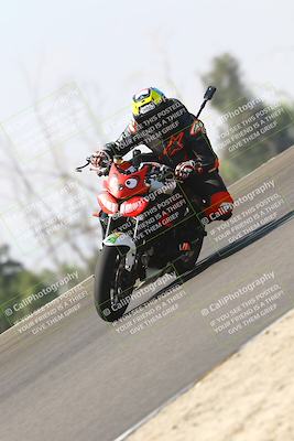 media/Sep-20-2025-TrackDaz (Sat) [[27f0cde673]]/C Group/1140am (Turn 2)/